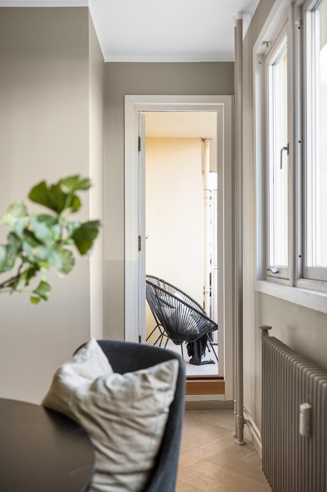 Utgang til balkong fra stue Galleribilde