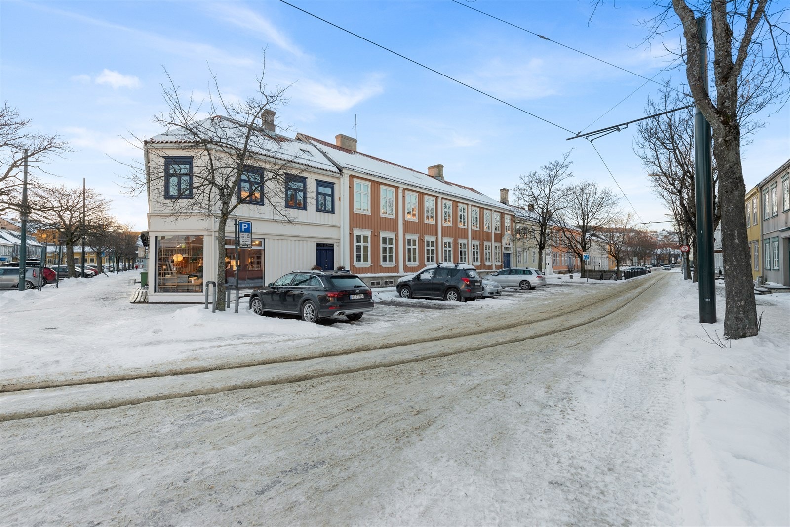 Beliggende et rolig og idyllisk nabolag med nærhet til fasiliteter og offentlig transport. Perfekt for byliv! Galleribilde