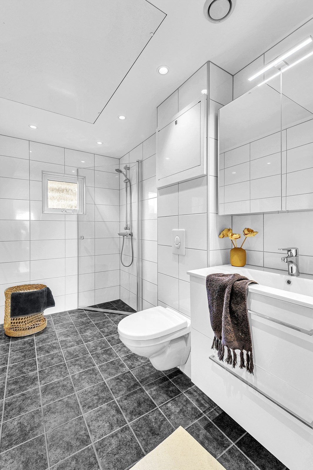 Pent helfliset bad. Galleribilde