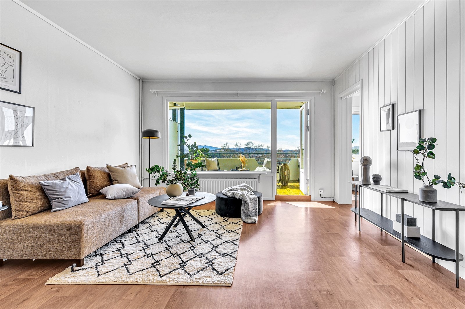 Velkommen til Ture Nermans vei 57! Presentert av Anniken Gjertsen - Eiendomsmegler Vest Galleribilde