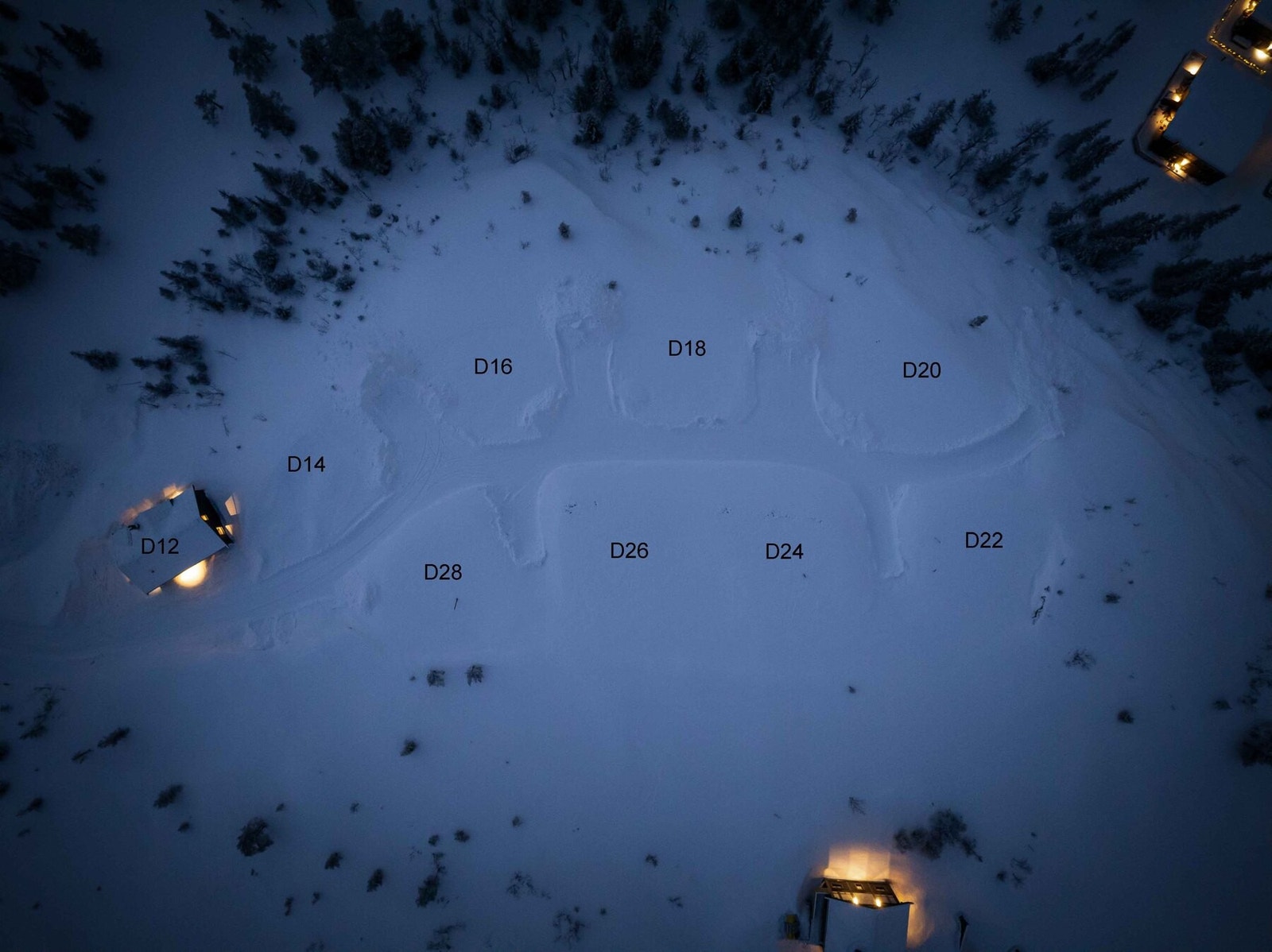 Foto med tomtene illustrert.
I annonsen er tomt 26 priset. Galleribilde