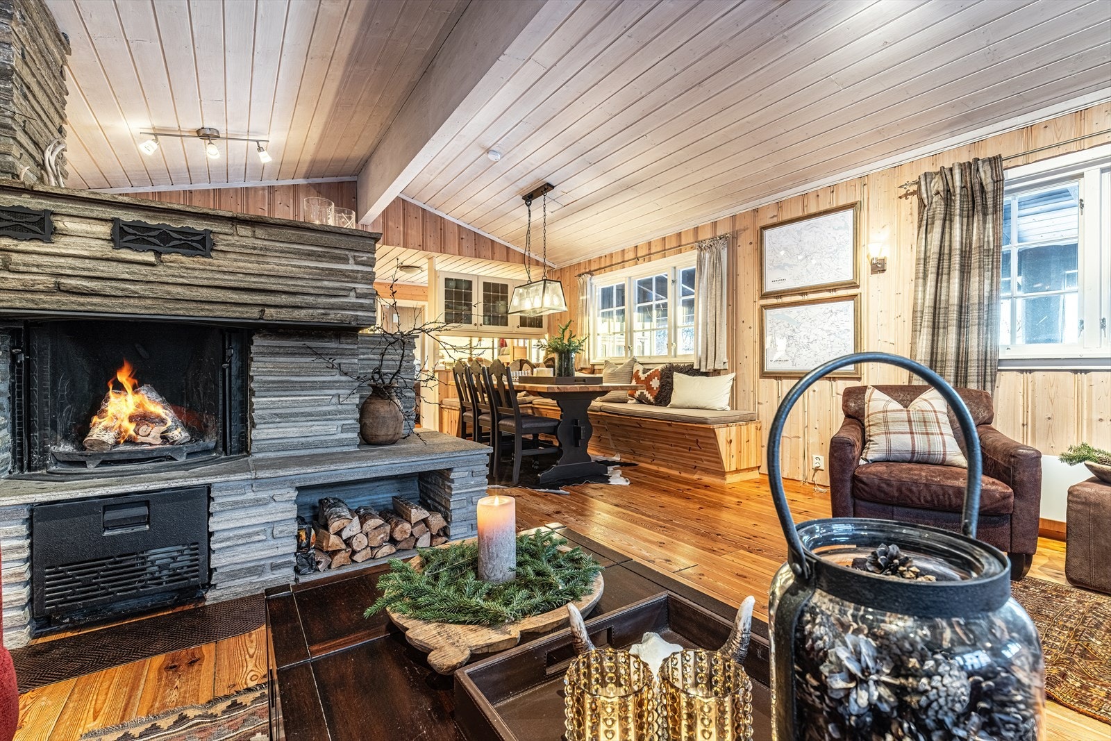 Den flotte peisen gir god fjellstemning. Galleribilde