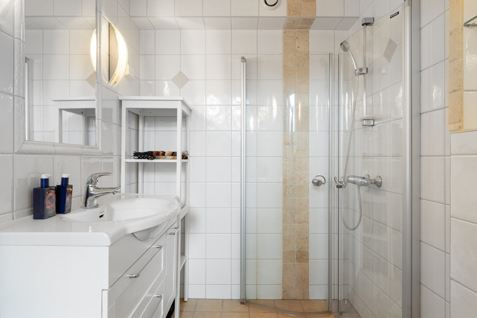 Oppusset i 2005 i samme stil som det tilstøtende hovedbadet Galleribilde