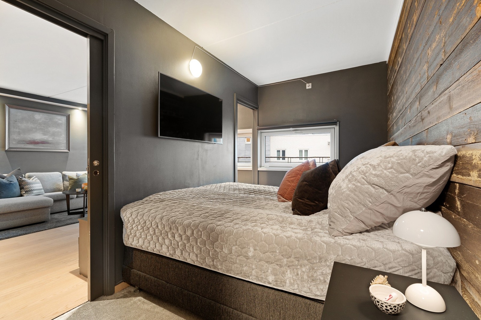 Pent soverom på 7,8 kvadratmeter. Galleribilde