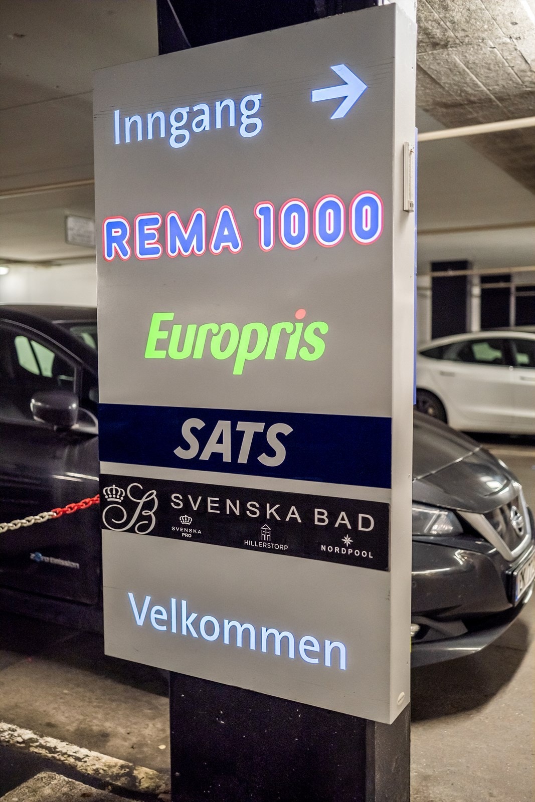 Fra garasjeplan er det direkte tilgang til Sats, Rema 1000 og Europris. Her vil man trives! Galleribilde