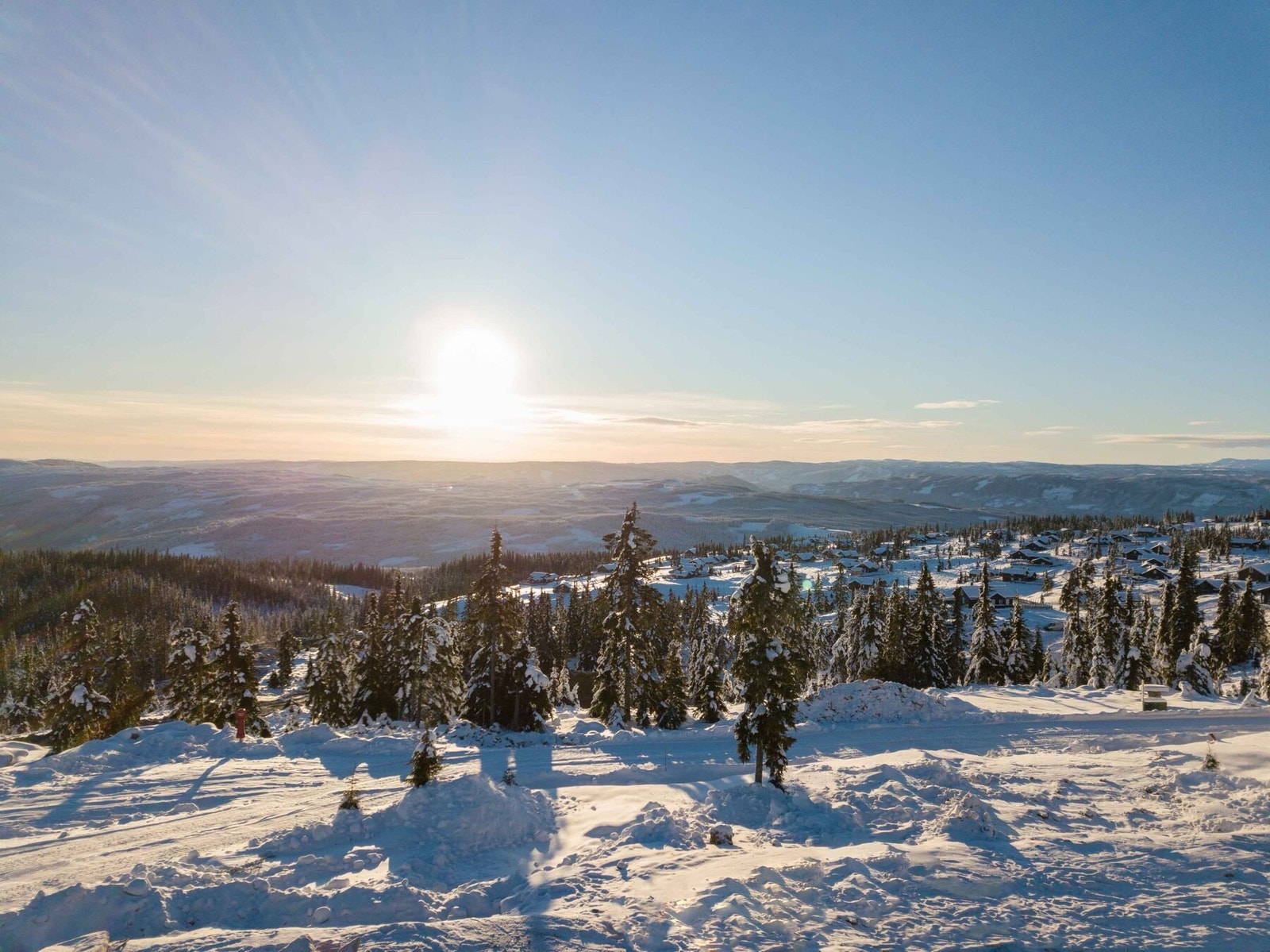 Dronefoto over tomteområdet Galleribilde