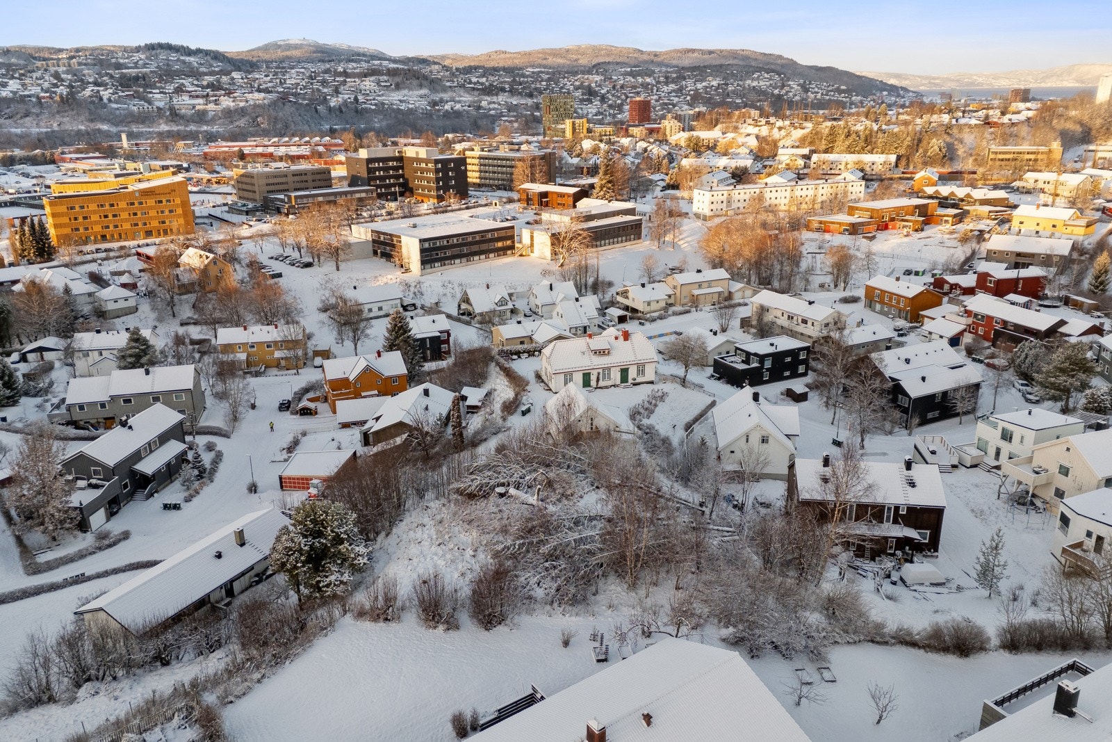 Det er kort vei til både Estanstadmarka og Nardo Centeret. Galleribilde