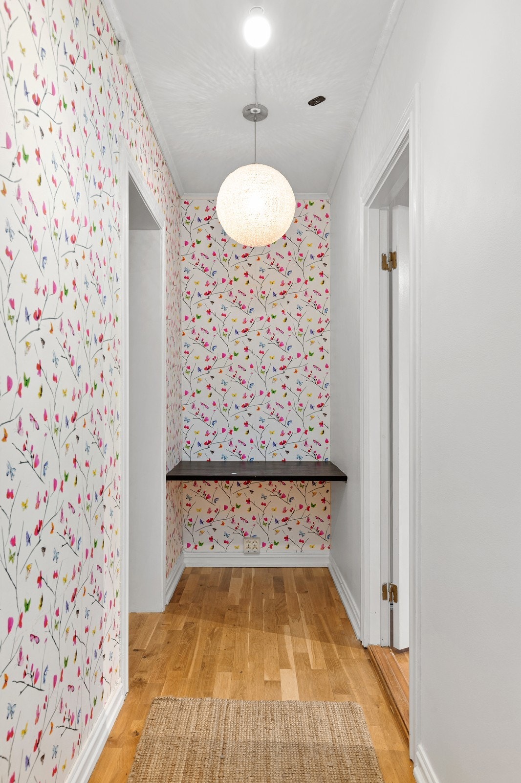 Mellomgang. Galleribilde