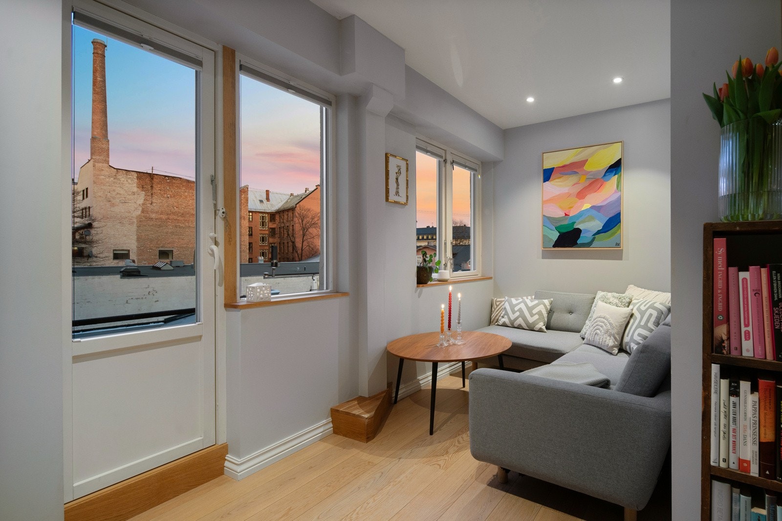 Kveldsstemning stue. Galleribilde