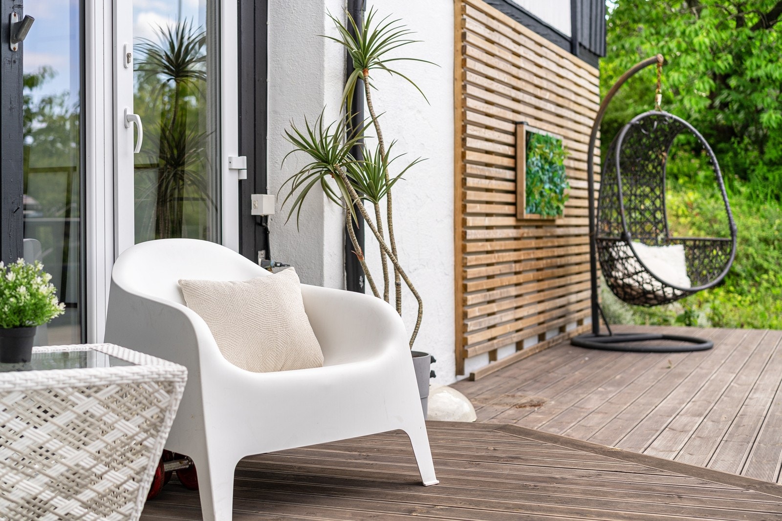 Uteplassen byr på sydenstemning! Galleribilde