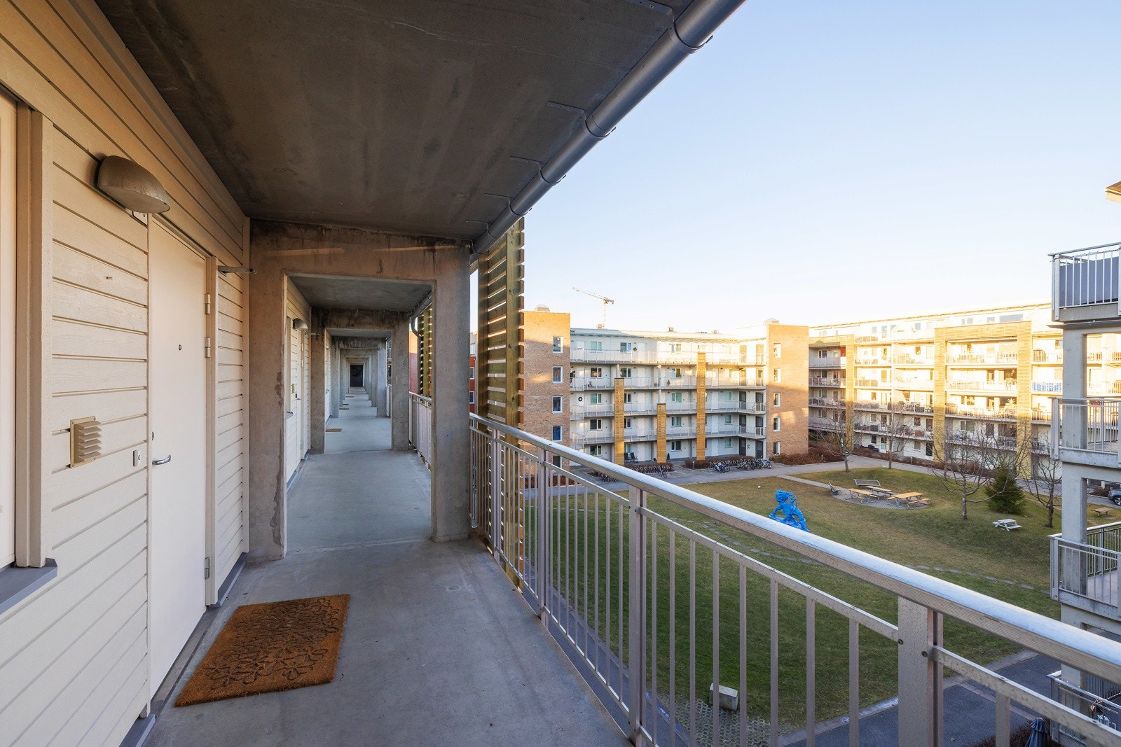 Svalgangen har adkomst fra begge sider. Galleribilde