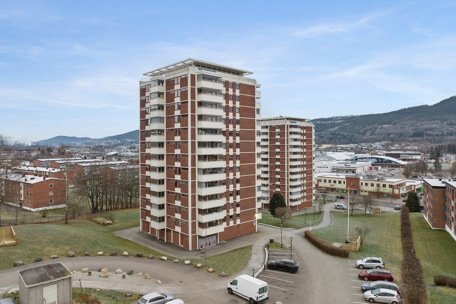 Fasade Sørensvingen 16 Galleribilde