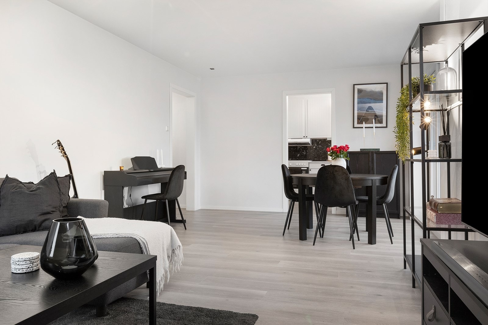 Her er det plass til spisebord hvor man kan samles til et hyggelig måltid. Galleribilde