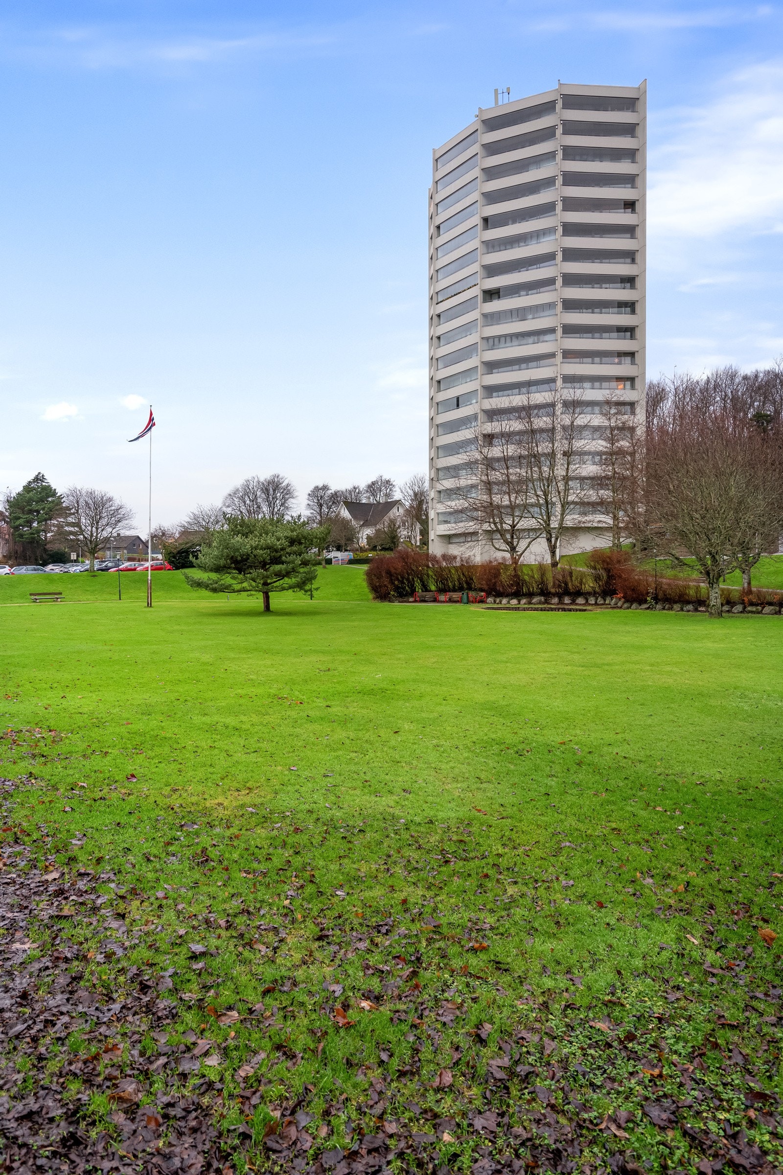 Beliggenheten byr på en perfekt kombinasjon av sentral nærhet og landlig ro. Galleribilde