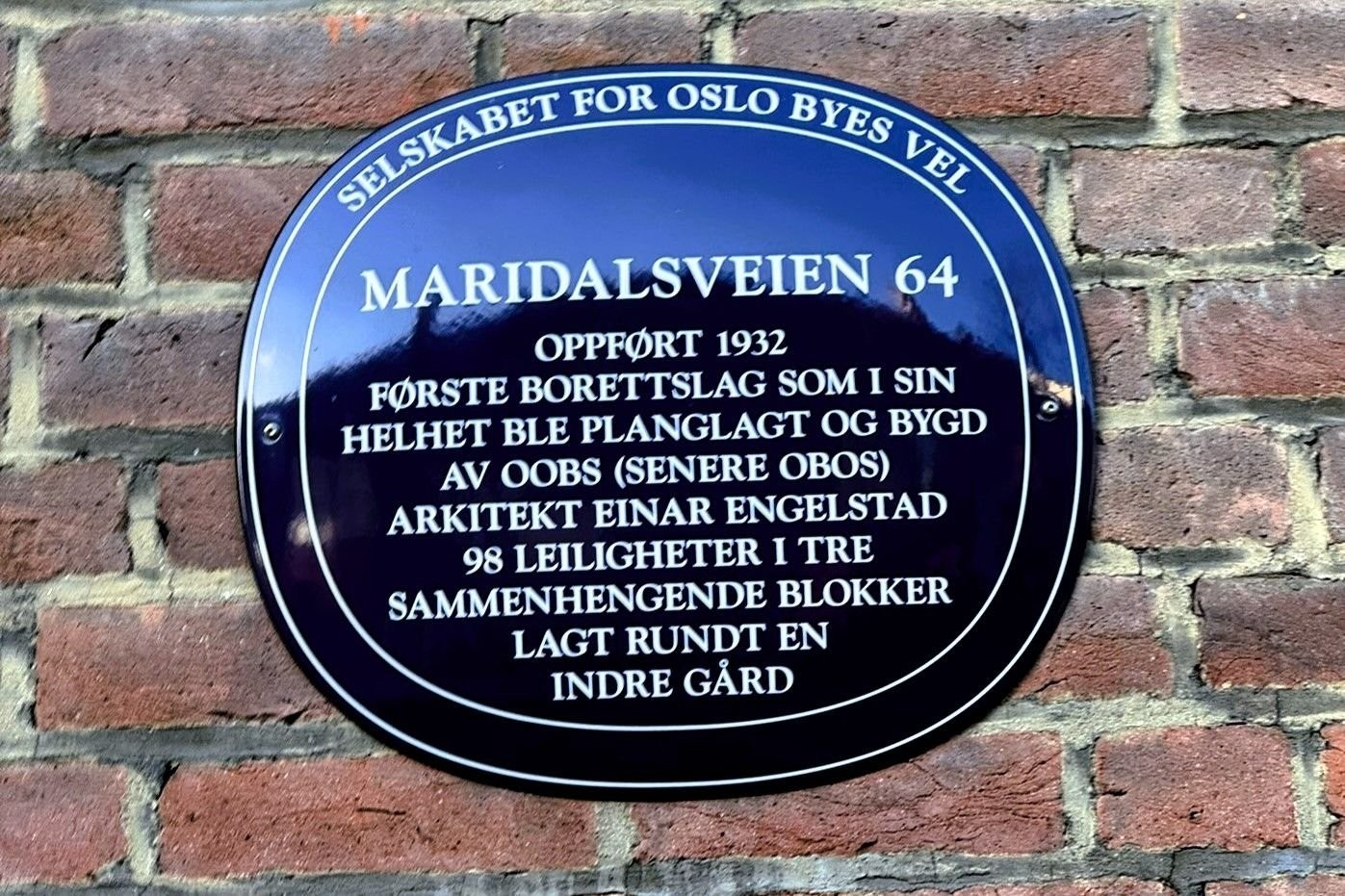 Den flotte OBOS-gården er på besøkslista når Arbeidermuseet har guidet tur i nabolaget. Galleribilde