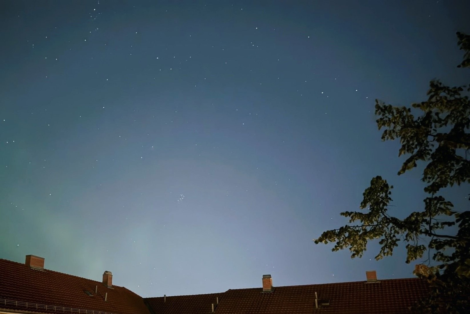 Stjernehimmel og nordlys fra balkongen Galleribilde