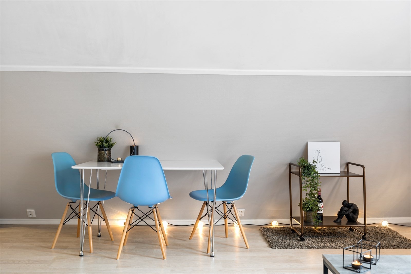 Toppleilighet i byggets 3. etasje midt i Tønsberg sentrum Galleribilde