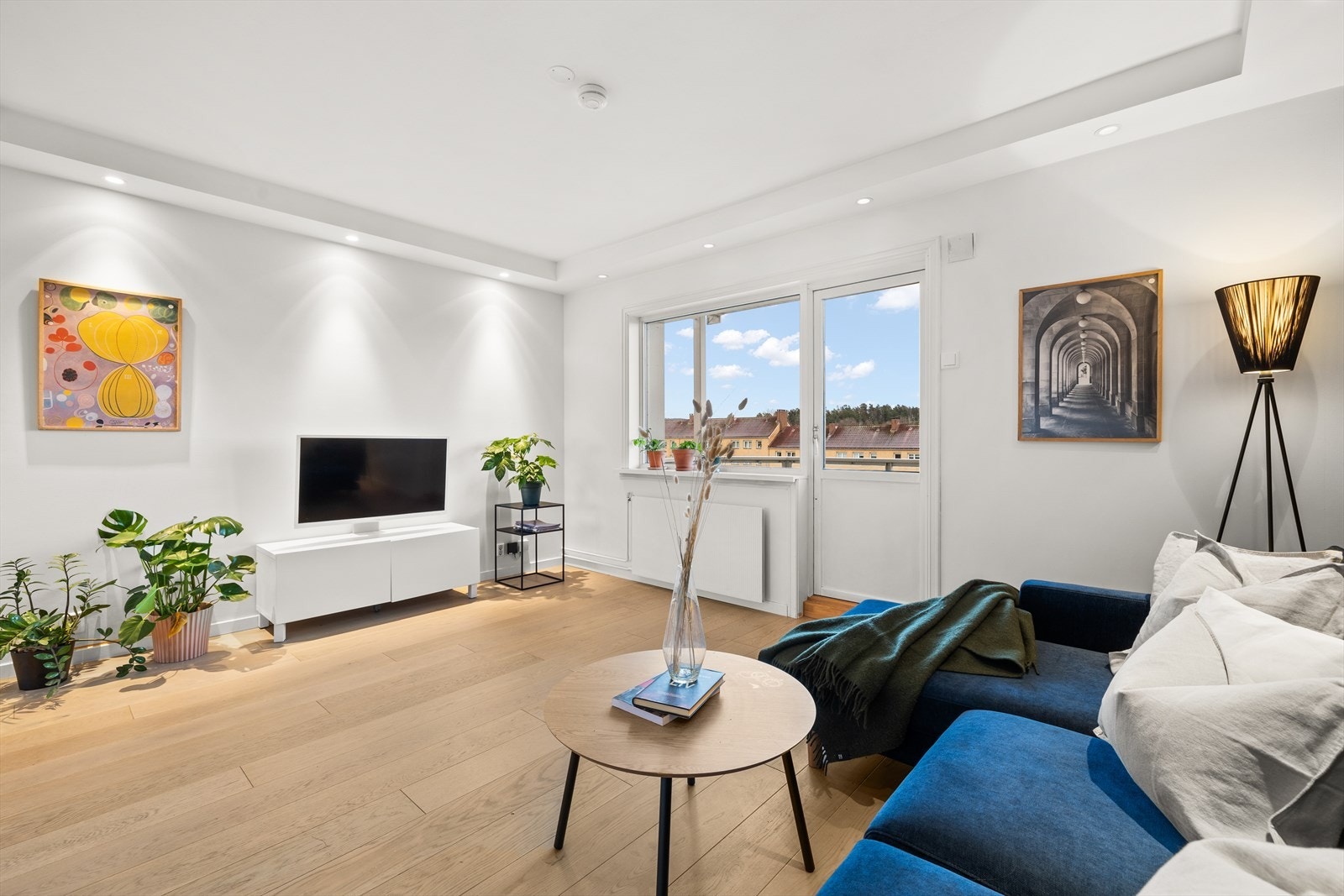 Nordvik Østensjø v/ Renee B. Løkke har gleden av å presentere Våronnveien 7 Galleribilde