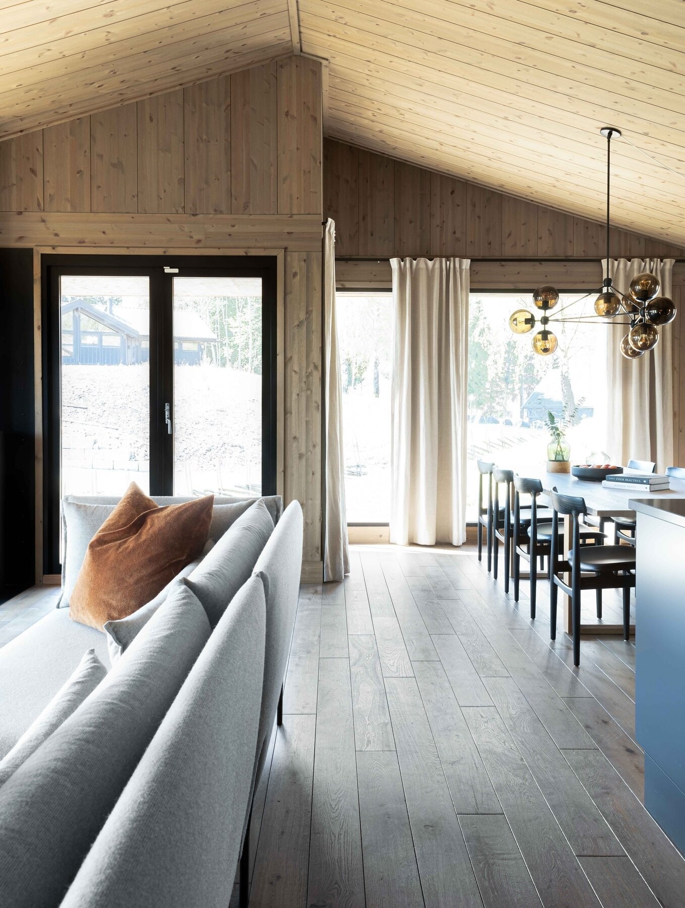 I Vy C-modell får man stue- og kjøkkendelen i ene enden av hytta. Galleribilde