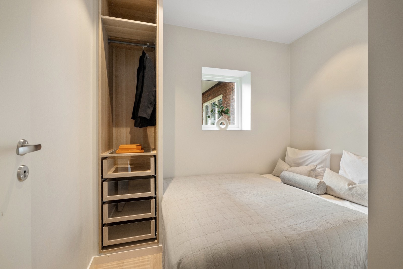 God plass til dobbeltseng. Galleribilde