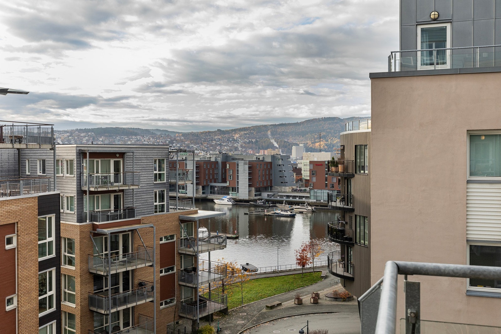 Utsikt fra balkongen. Galleribilde