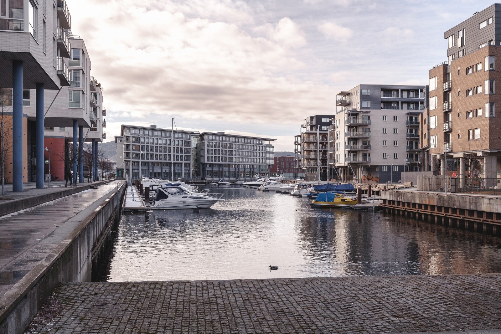 Solsiden er en av de mest populære boområdene i Trondheim. Her finner man alt fra store toppleiligheter til moderne ettromsleiligheter. Galleribilde