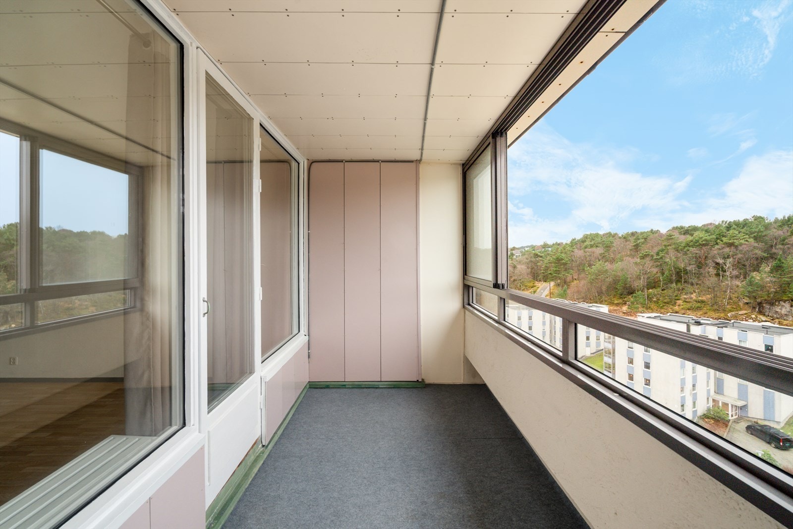 Aktiv Eiendomsmegling v/ Torbjørn Folgerø har gleden av å presentere Loddefjordveien 24! Galleribilde