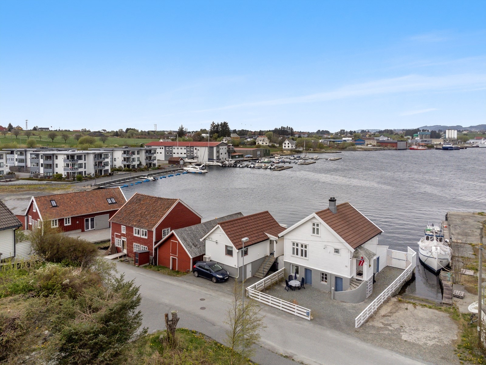 objpict_1375587830632434_0.jpg Galleribilde