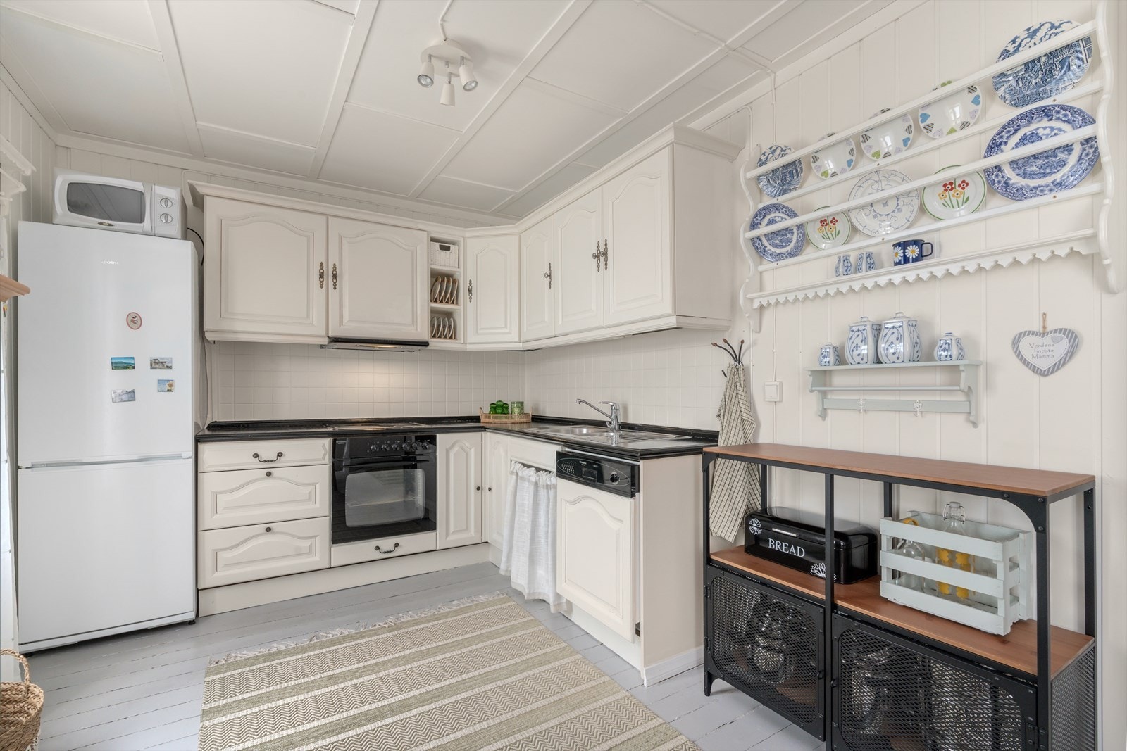 objpict_1375587830632394_0.jpg Galleribilde