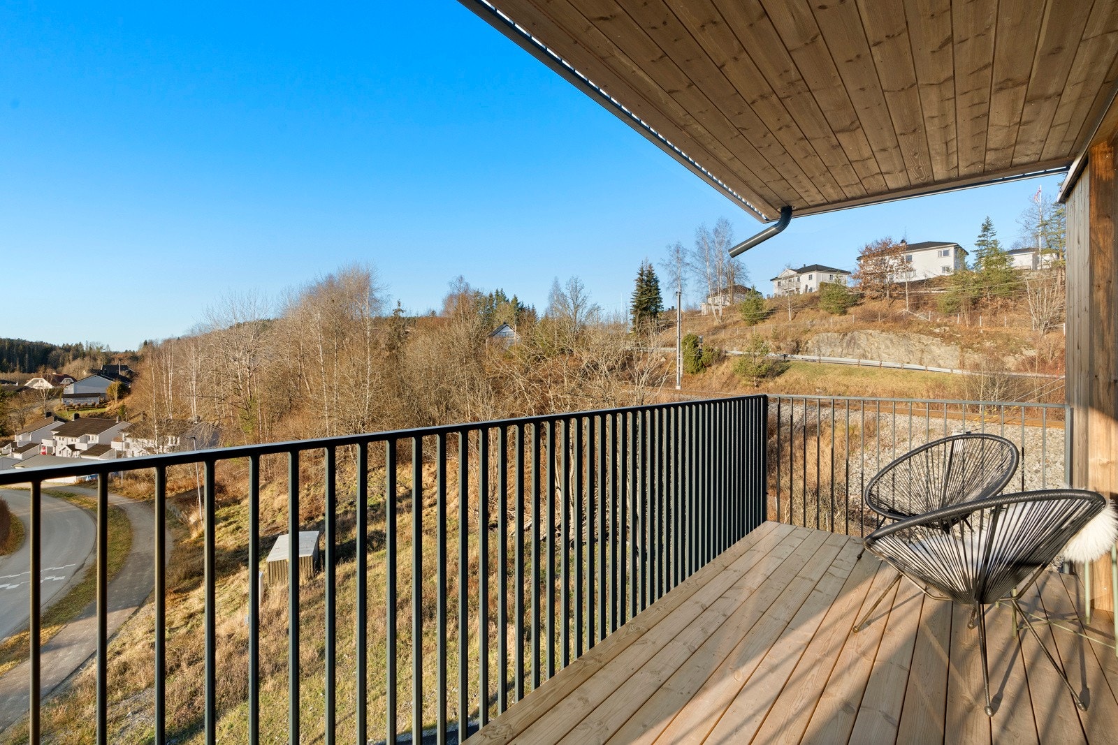 Balkongen har god plass til møblering. Galleribilde