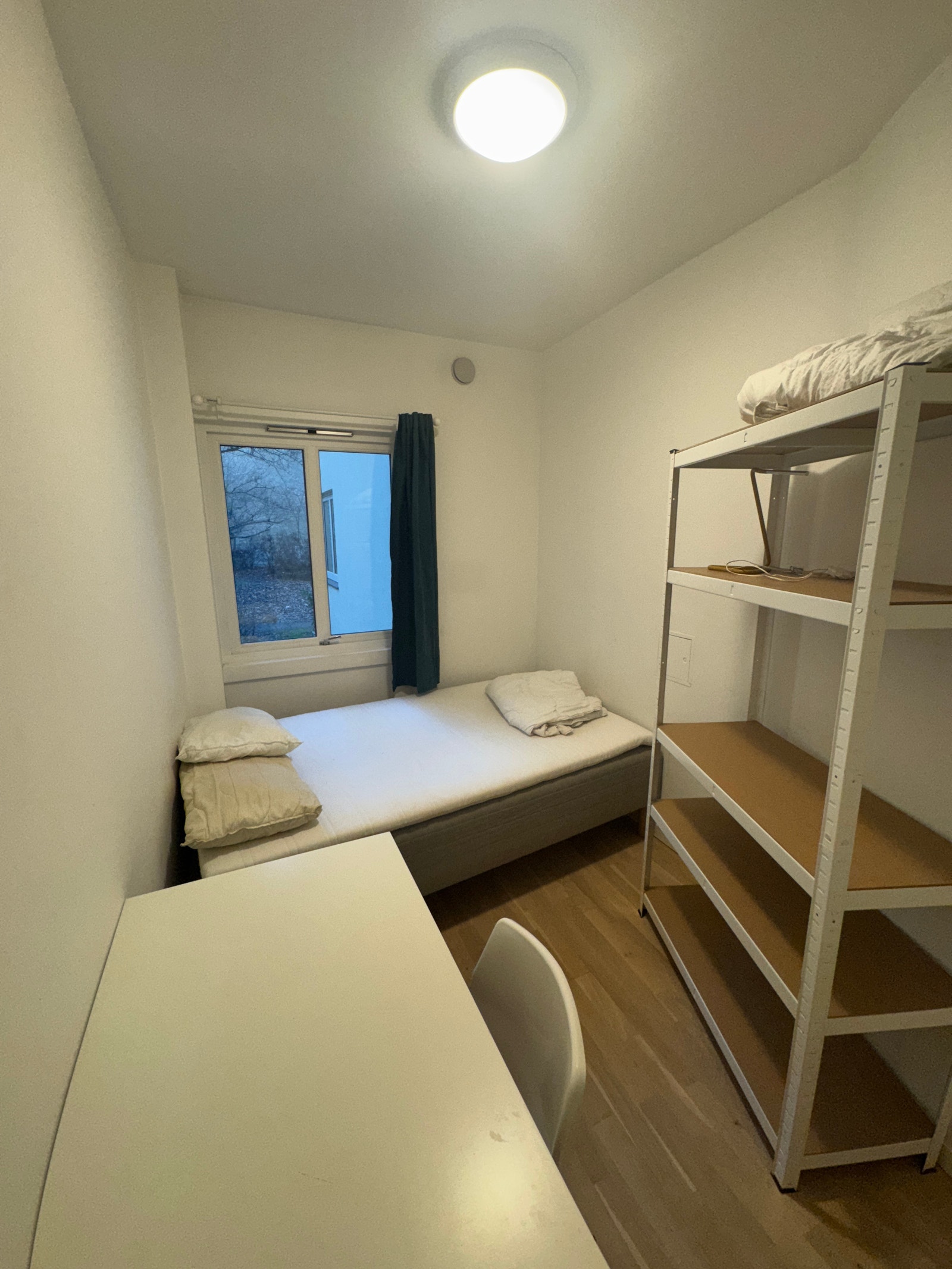 Soverom 3 - Møblert av gammel leietaker Galleribilde