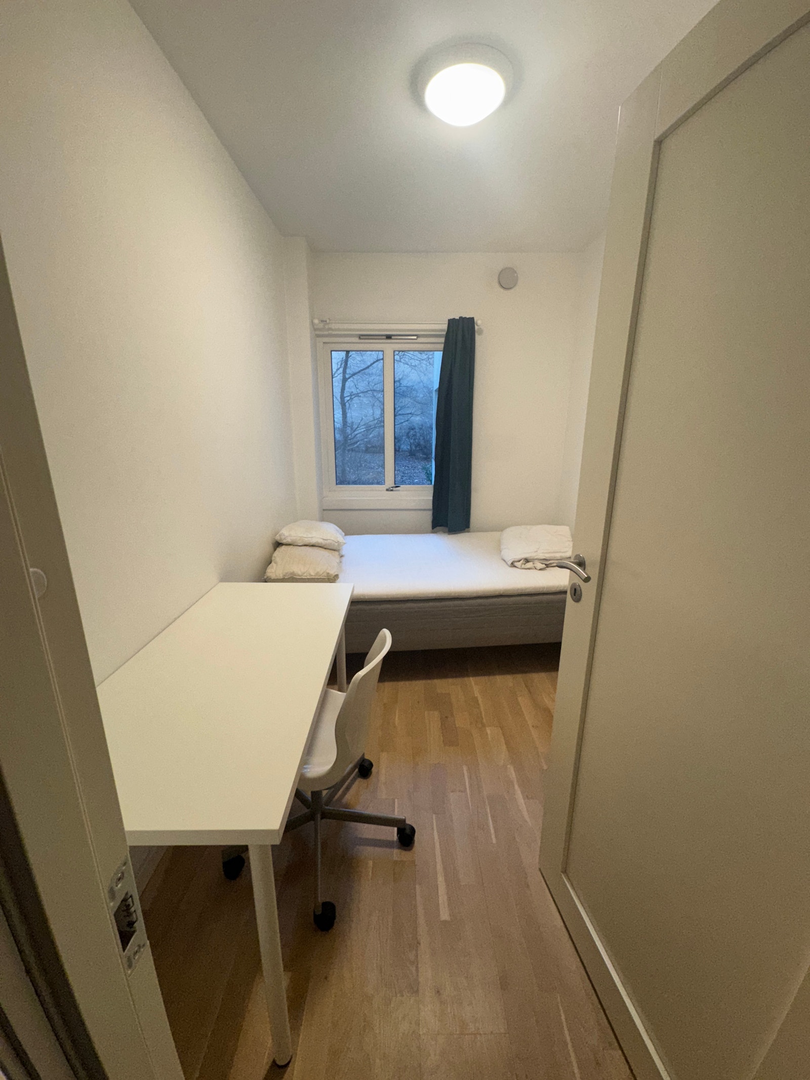 Soverom 3 - Møblert av gammel leietaker Galleribilde