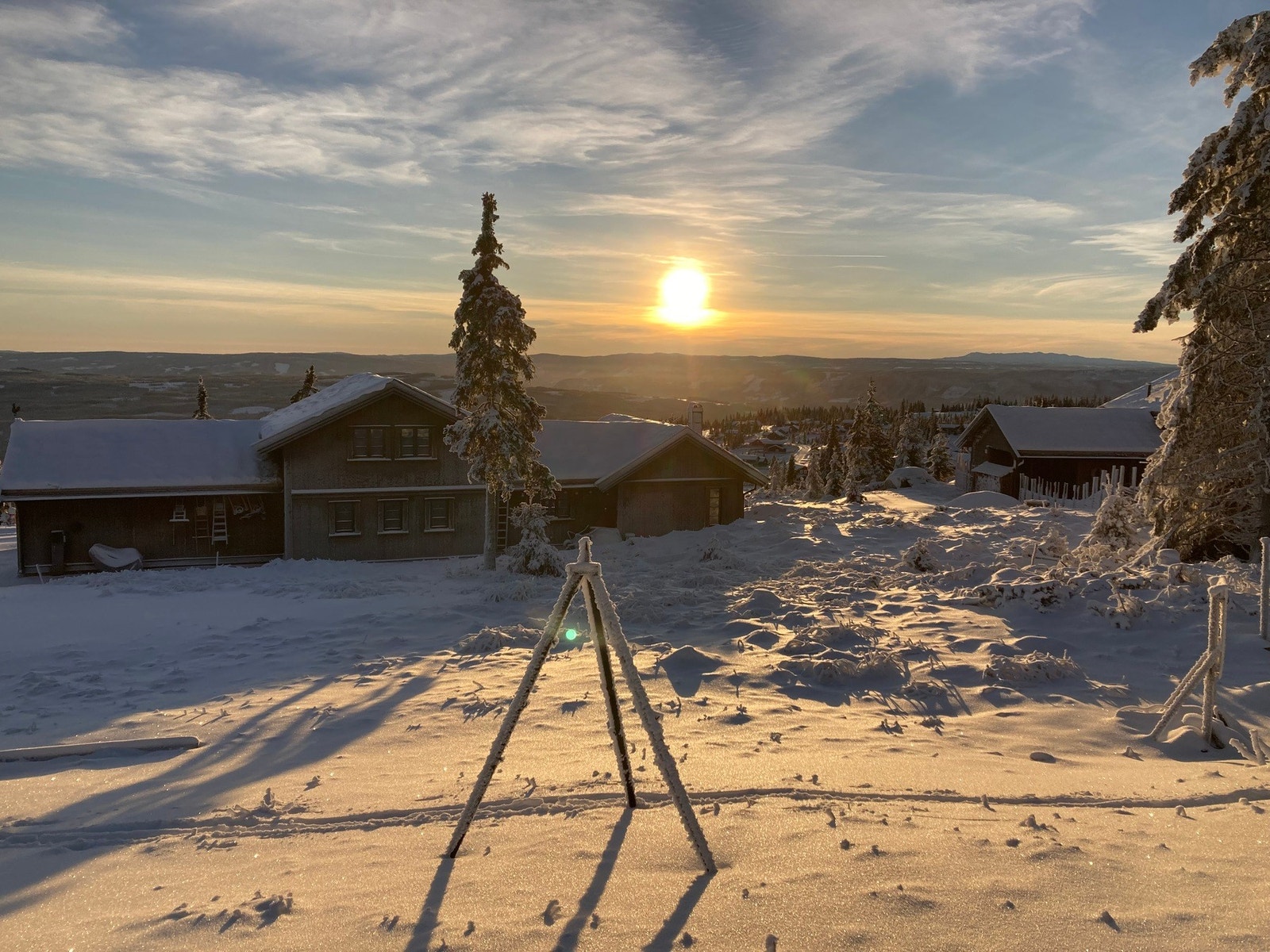 Her kan du oppleve nydelige solnedganger. Foto fra tomta Galleribilde