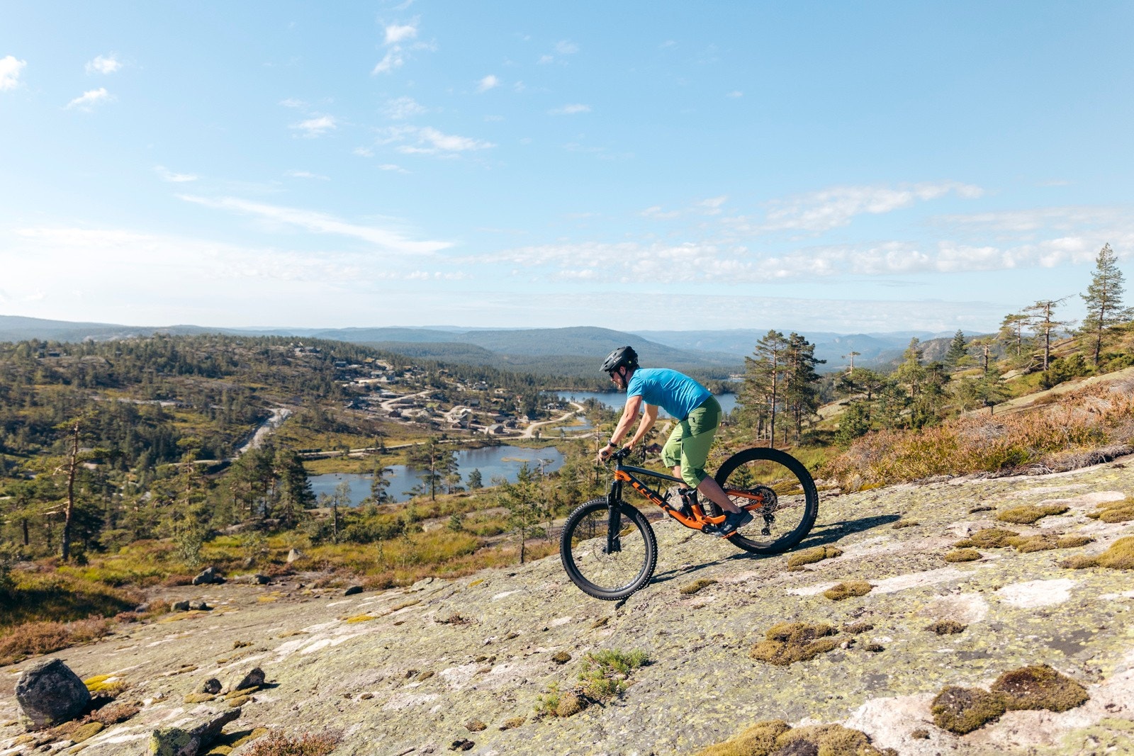 Populært og kjent stisykkelområde i inn- og utland. Mer enn 100 km merkede terrengløyper tilrettelagt for sykkel. Tilgang til sti rett utenfor hytta. Galleribilde