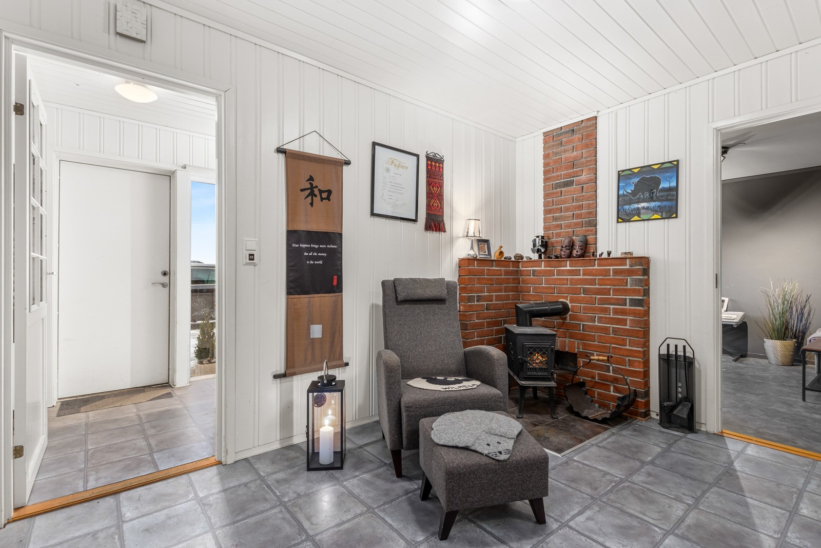 Hall ved inngangspartiet. Galleribilde