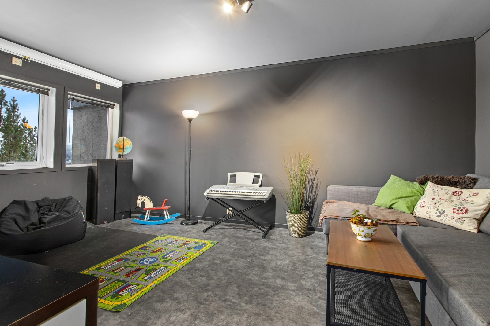 Kjellerstue. Galleribilde