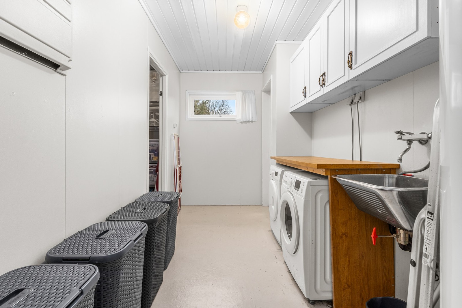 Vaskerom. Galleribilde