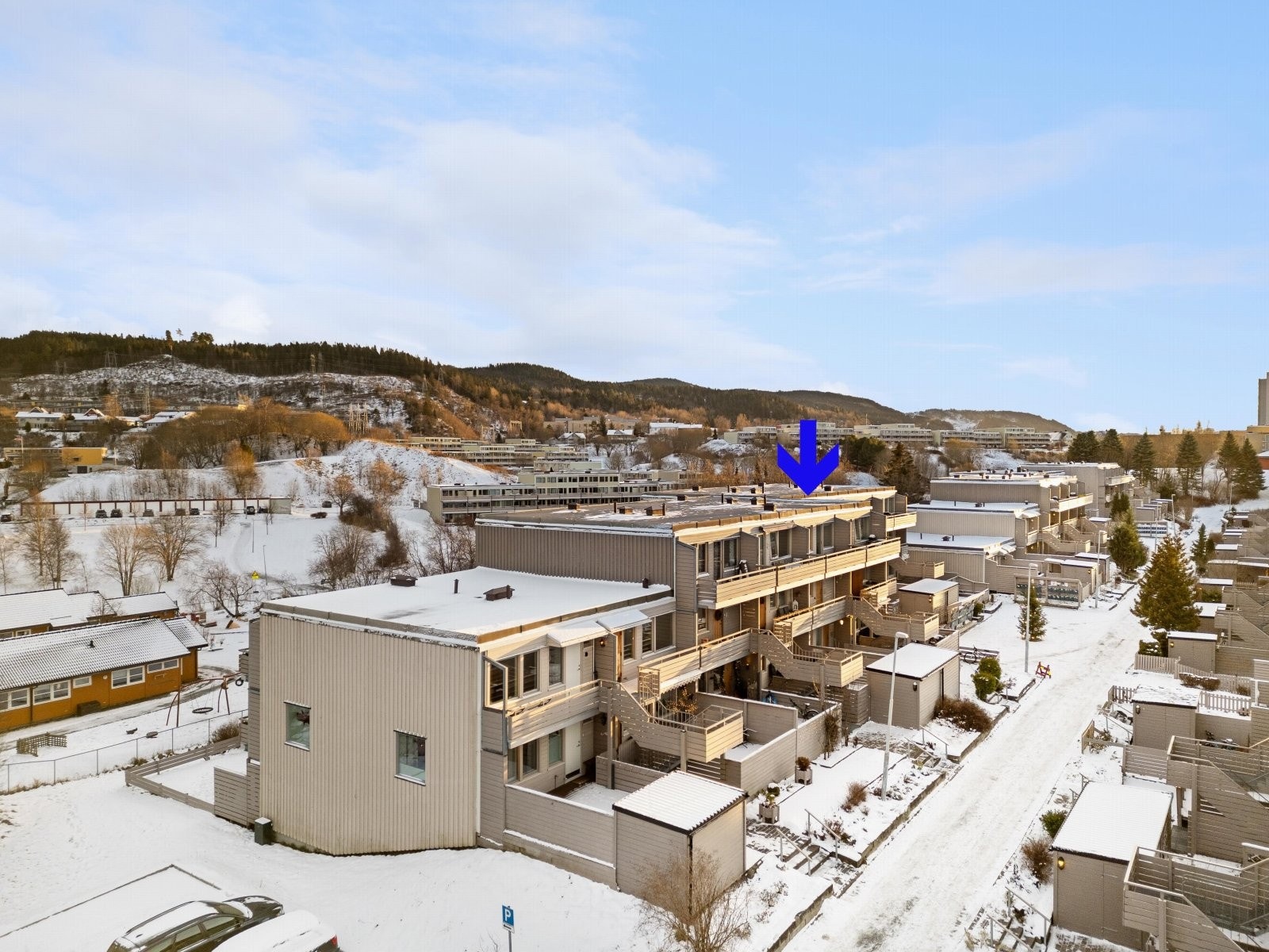 Nå har du muligheten til å sikre deg en luftig og lys 4-roms leilighet på 110 kvm, som strekker seg over 2 innholdsrike plan. Galleribilde