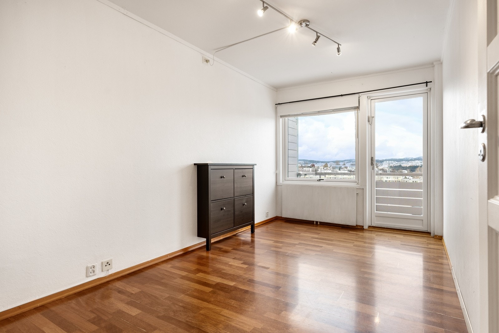 Rommene måler henholdsvis 10,5 kvm, 11,5 kvm og 12 kvm. Galleribilde