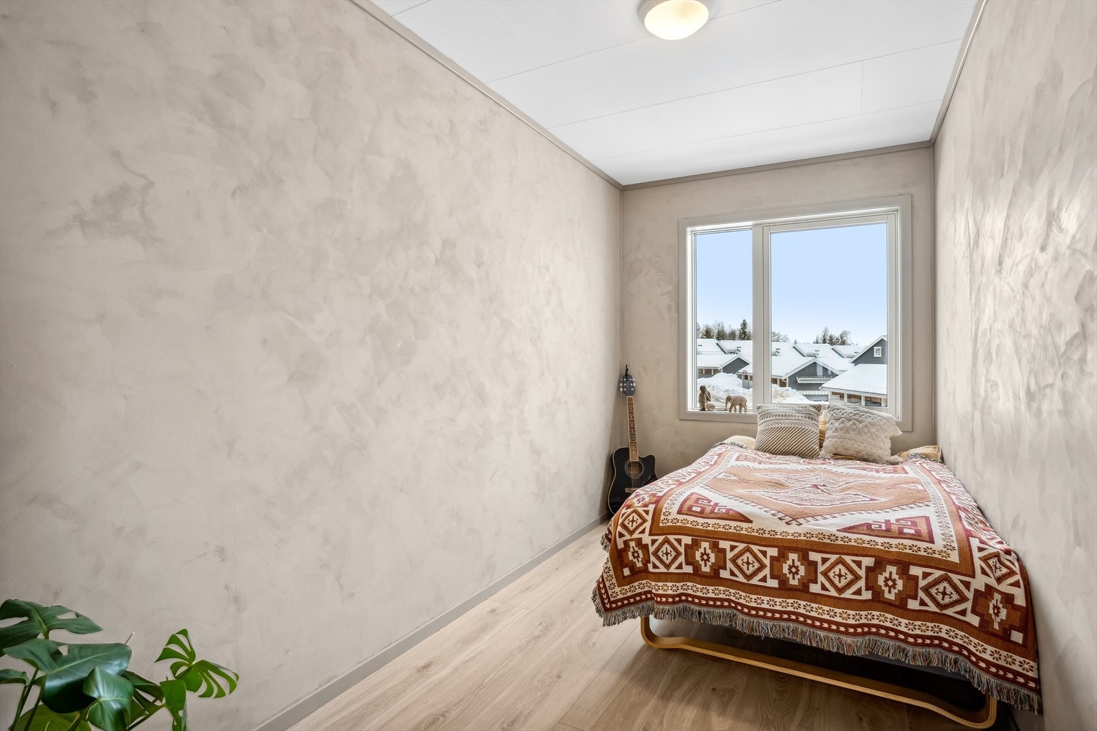 Det tredje soverommet, også malt i en nydelig kalkmaling. Galleribilde