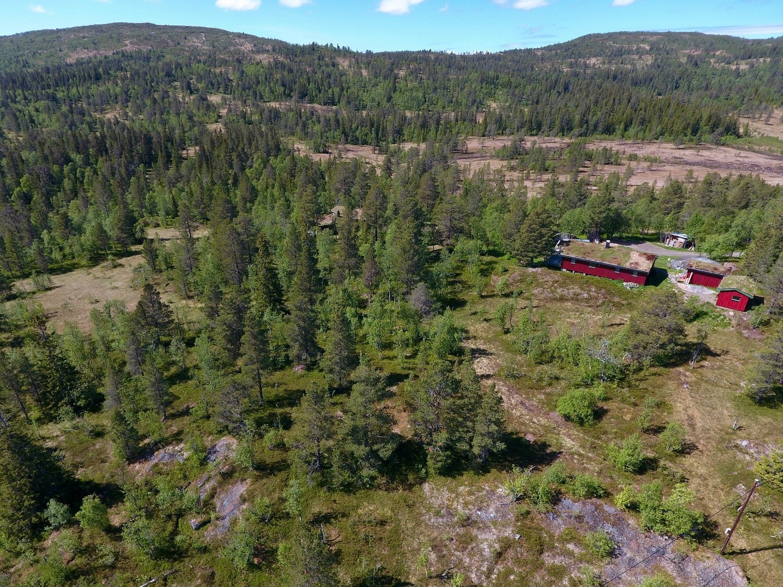 Alle tomter er eller vil bli klargjort for vann og strøm inn til den enkeltes tomtegrense Galleribilde