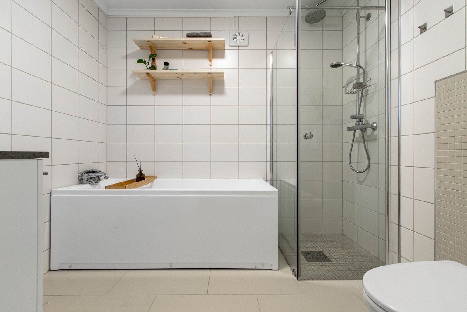 Herfra er det adkomst til badet Galleribilde