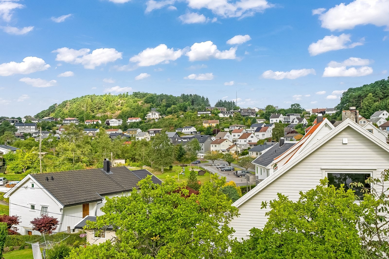 Kort avstand fra eiendommen til Kjørestad lekeplass - en populær samlingsplass for liten og stor. Galleribilde