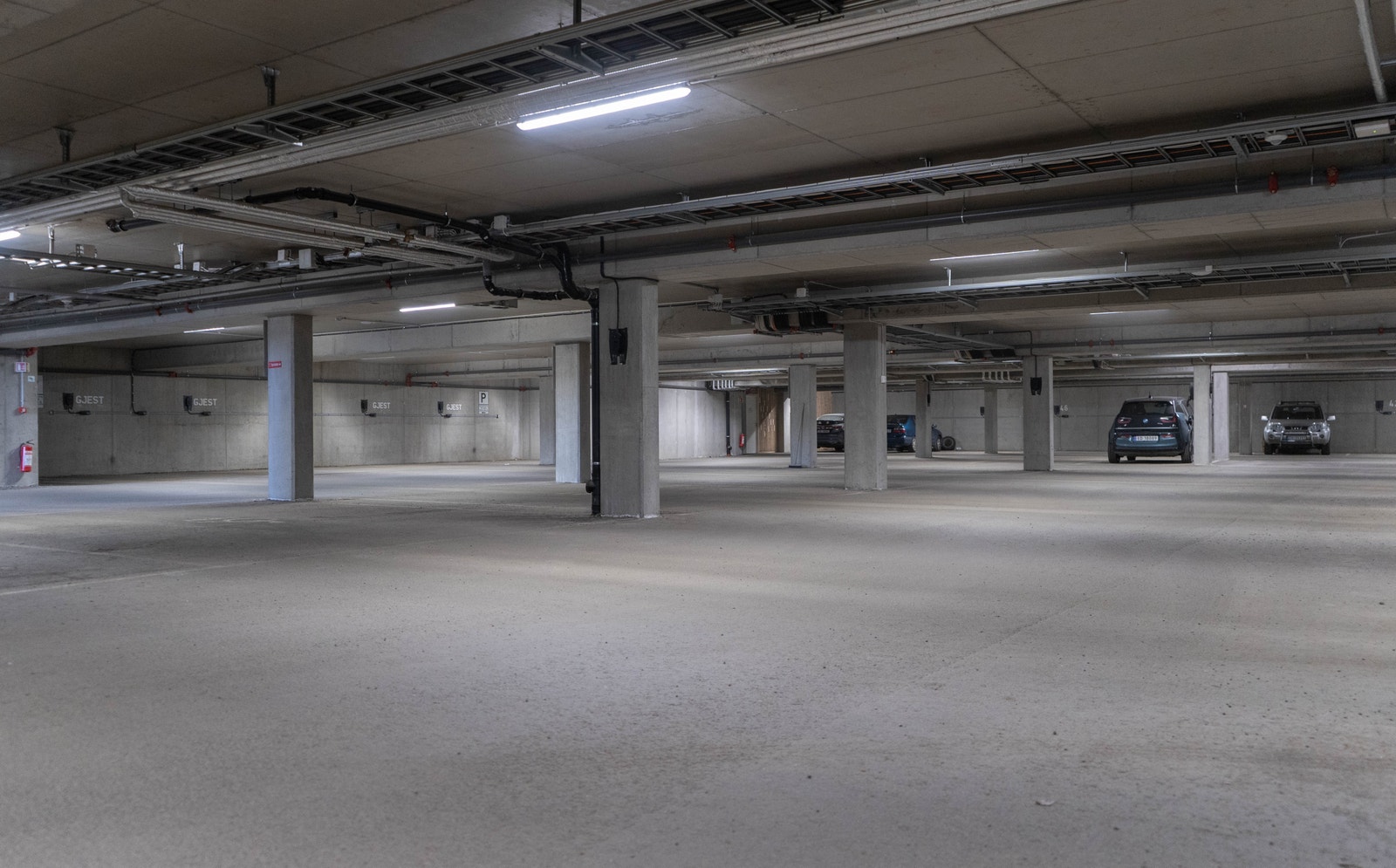 Dette bildet er kun ment for illustrasjon. Parkeringsplassen som selges kan avvike fra det bildet. Galleribilde