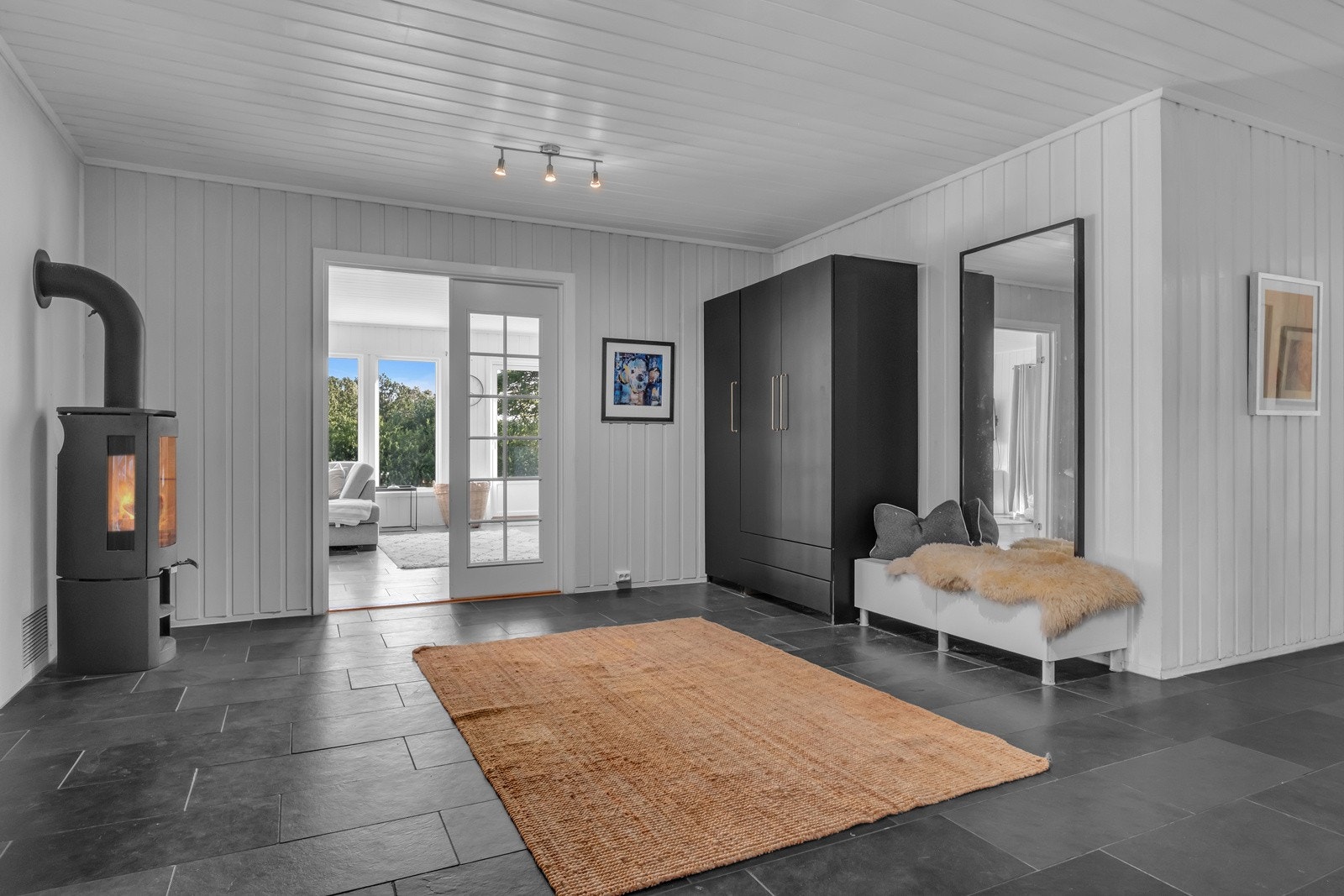 Meget romslig gang/inngangsparti. Galleribilde