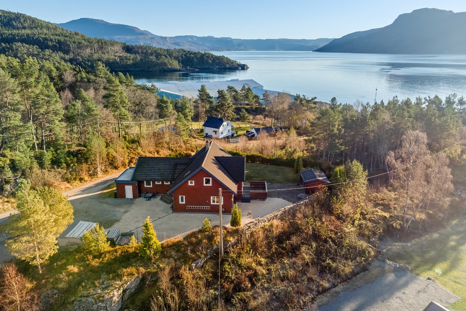 Beliggende rolig og fritt til, med nærhet til sjøen Galleribilde