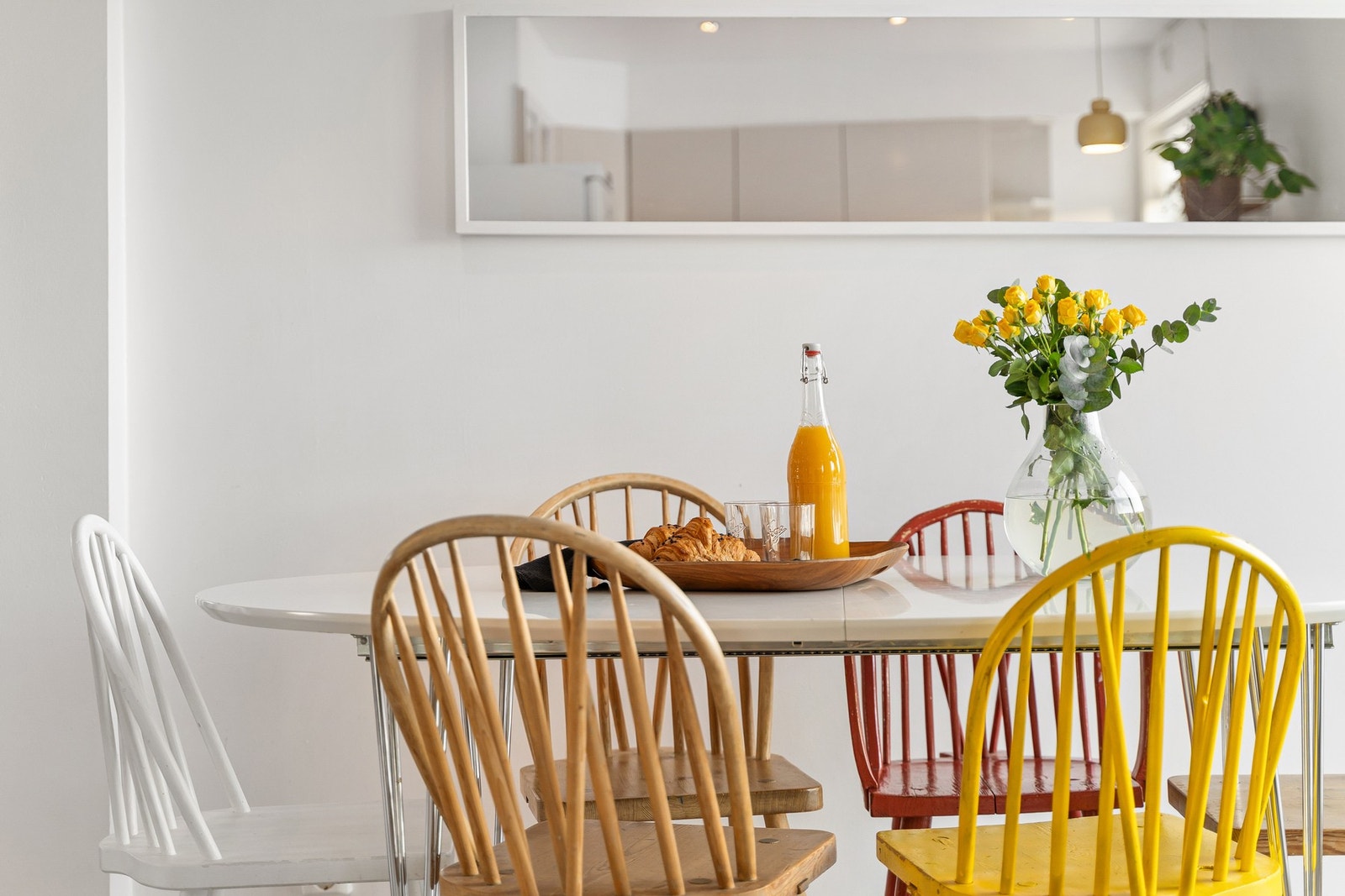 Området er tilknyttet Nypvang barneskole og Spongdal ungdomsskole. Galleribilde