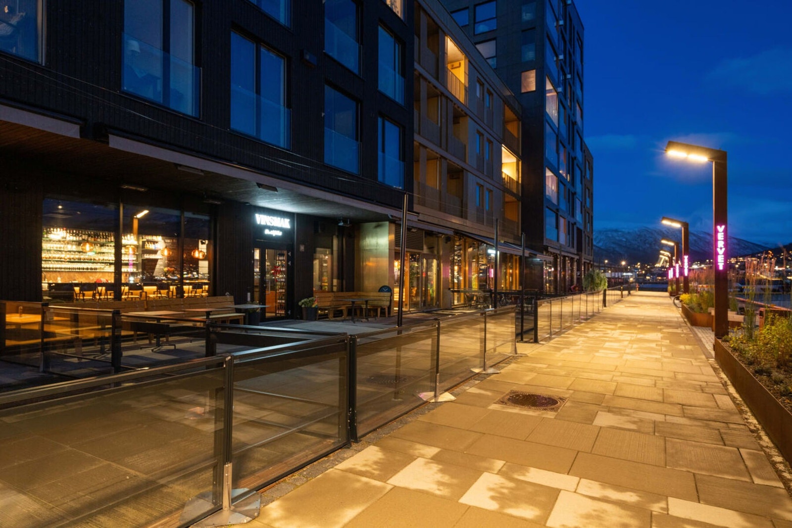 Hamnepromenaden byr på flere spennende restauranter. Galleribilde