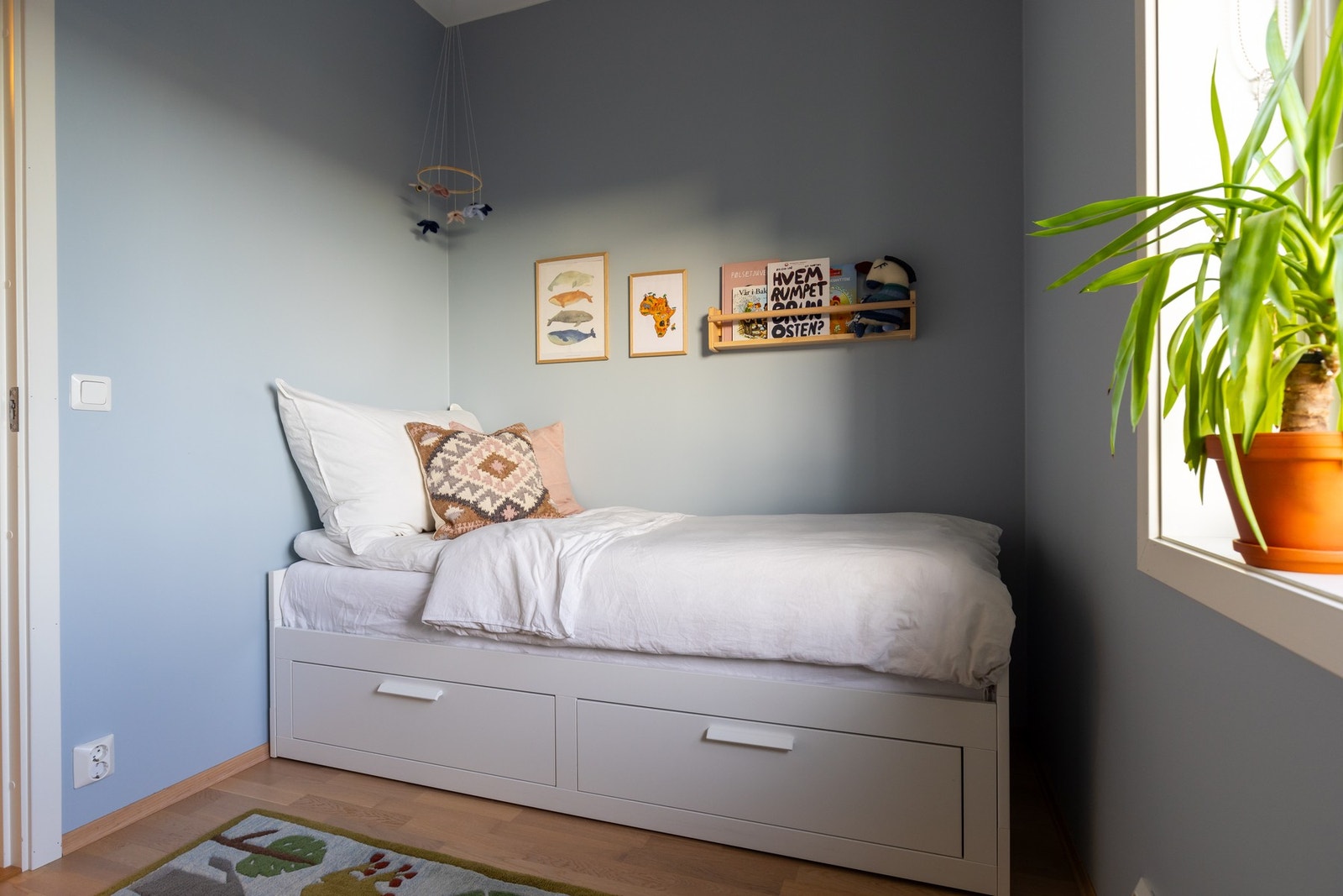 Dette rommet er perfekt som barnerom, gjesterom og/eller kontor - alt etter ønske og behov. Galleribilde