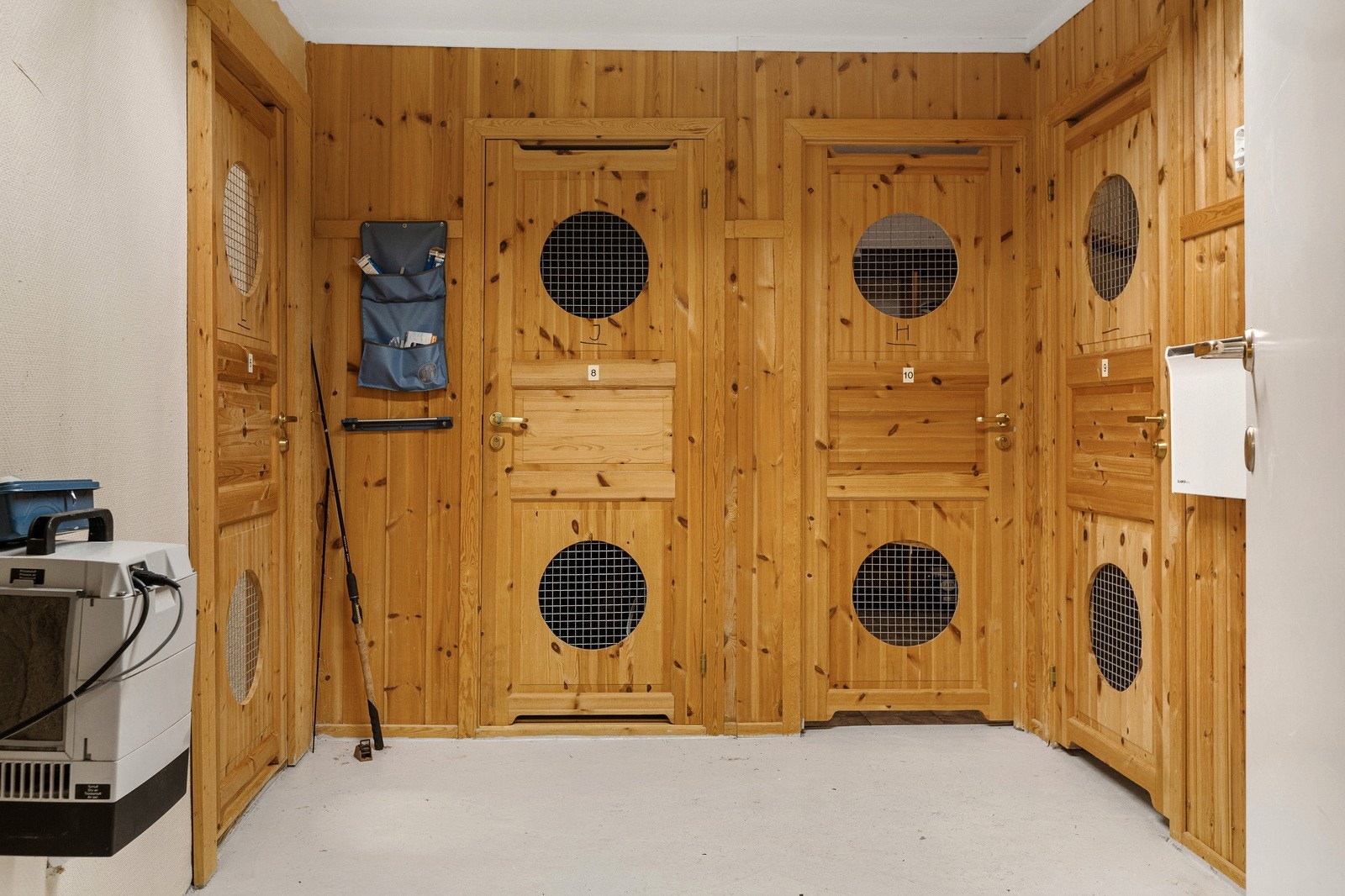 Fellesområde med private boder. Galleribilde